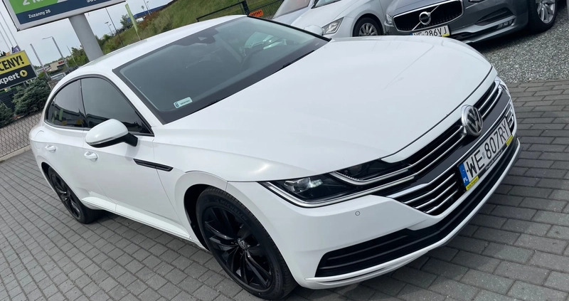 Volkswagen Arteon cena 84900 przebieg: 167000, rok produkcji 2017 z Mikołajki małe 232